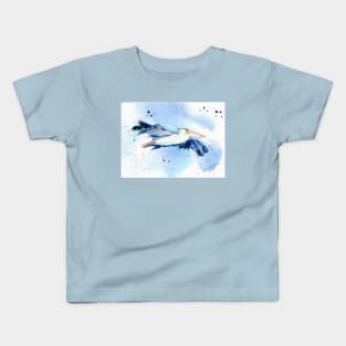 Pelican in flight Kids T-Shirt